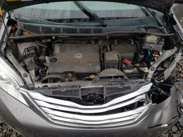 Photo 10 VIN: 5TDDK3DC8BS009756 - TOYOTA SIENNA XLE 