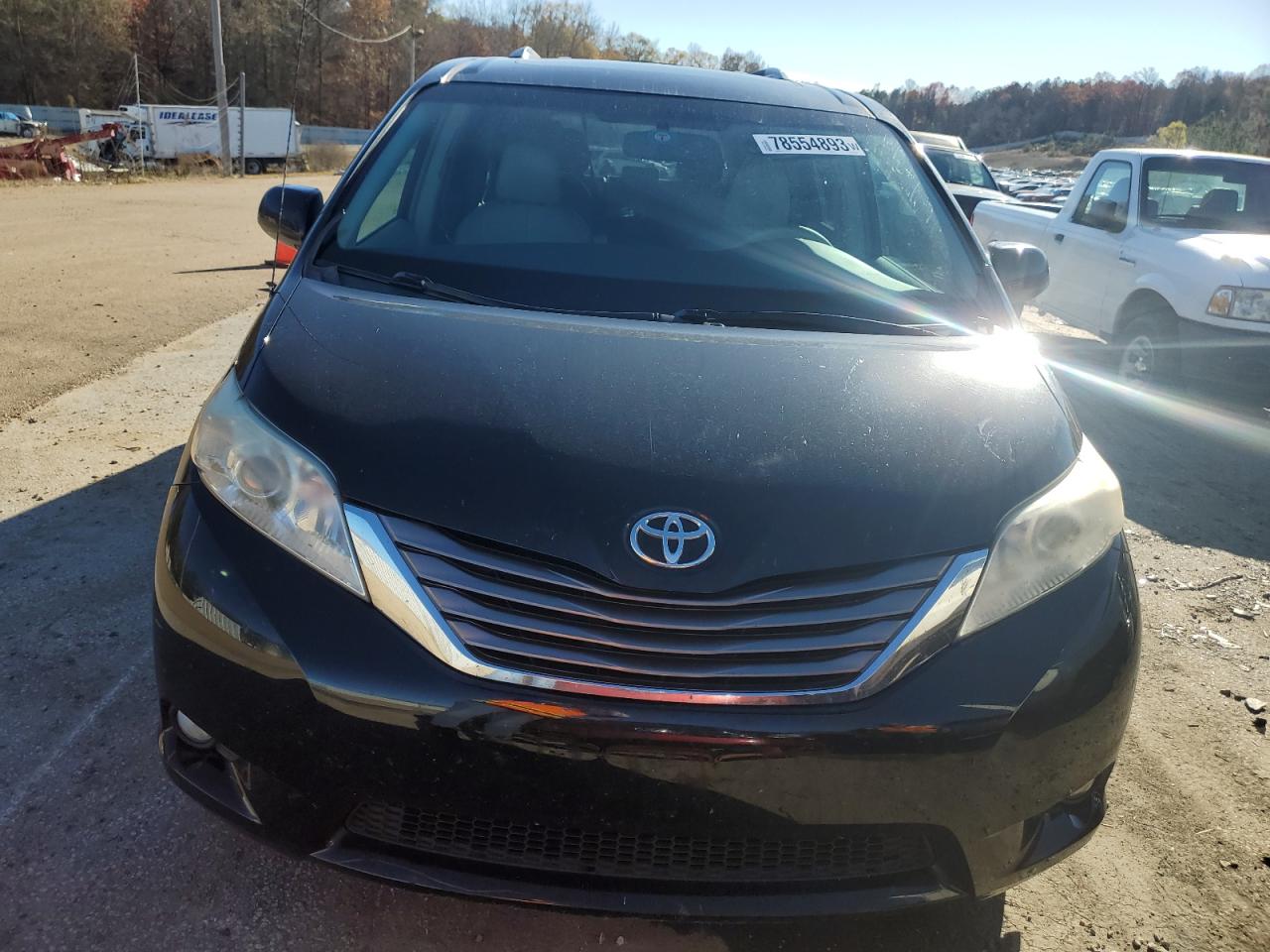 Photo 4 VIN: 5TDDK3DC8BS020563 - TOYOTA SIENNA 