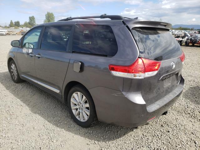 Photo 2 VIN: 5TDDK3DC8BS028419 - TOYOTA SIENNA XLE 