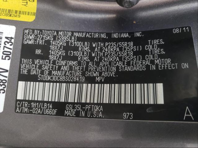 Photo 9 VIN: 5TDDK3DC8BS028419 - TOYOTA SIENNA XLE 