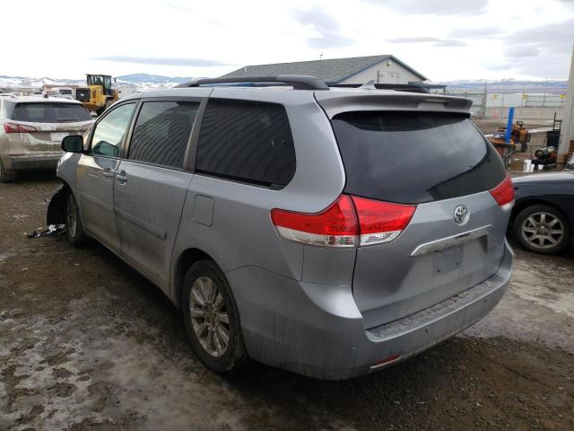 Photo 2 VIN: 5TDDK3DC8CS039406 - TOYOTA SIENNA XLE 