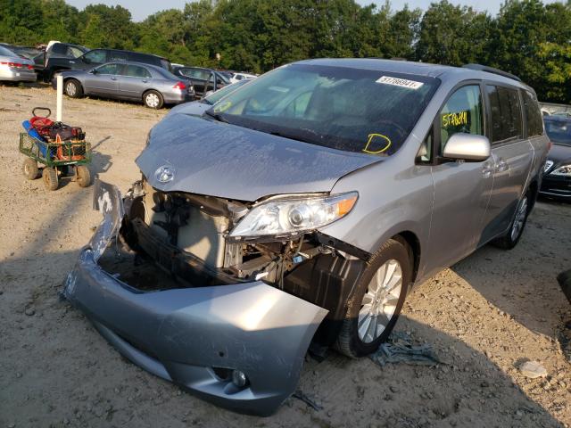 Photo 1 VIN: 5TDDK3DC8CS040717 - TOYOTA SIENNA XLE 