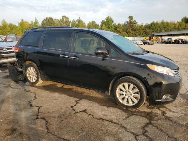 Photo 3 VIN: 5TDDK3DC8CS040894 - TOYOTA SIENNA XLE 