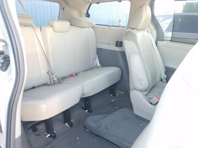 Photo 5 VIN: 5TDDK3DC8CS043729 - TOYOTA SIENNA XLE 