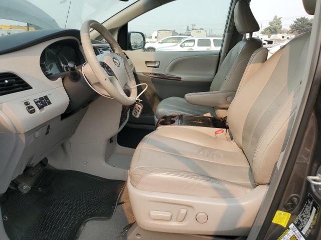 Photo 6 VIN: 5TDDK3DC8CS048400 - TOYOTA SIENNA XLE 