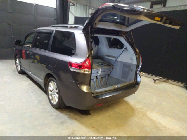 Photo 2 VIN: 5TDDK3DC8DS053369 - TOYOTA SIENNA 