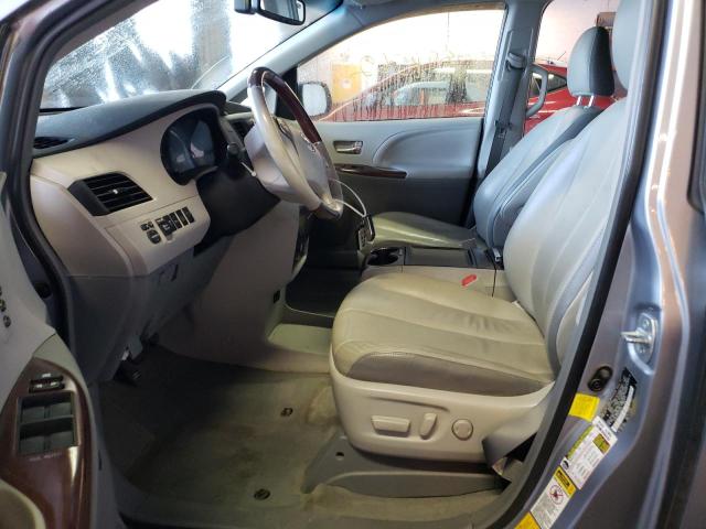 Photo 6 VIN: 5TDDK3DC8DS056336 - TOYOTA SIENNA XLE 