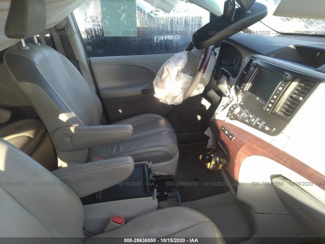 Photo 4 VIN: 5TDDK3DC8DS056790 - TOYOTA SIENNA 