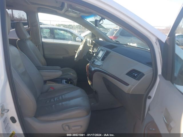 Photo 4 VIN: 5TDDK3DC8DS064159 - TOYOTA SIENNA 