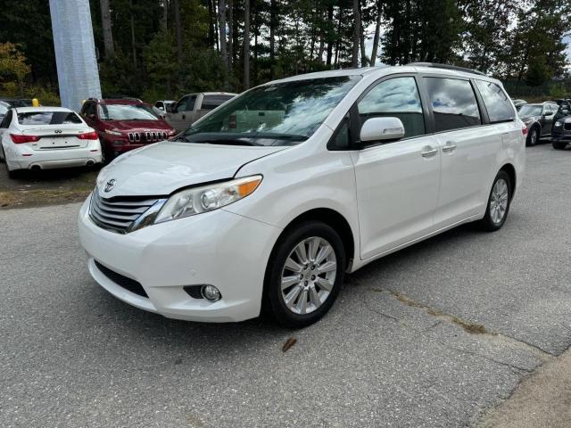 Photo 1 VIN: 5TDDK3DC8DS066090 - TOYOTA SIENNA XLE 