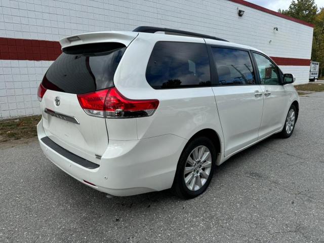 Photo 3 VIN: 5TDDK3DC8DS066090 - TOYOTA SIENNA XLE 