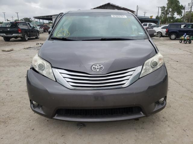 Photo 8 VIN: 5TDDK3DC8ES082307 - TOYOTA SIENNA XLE 