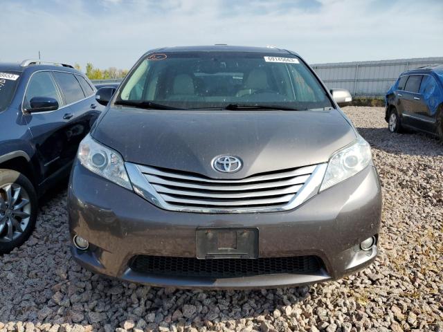 Photo 4 VIN: 5TDDK3DC8ES087572 - TOYOTA SIENNA XLE 