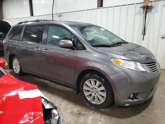 Photo 3 VIN: 5TDDK3DC8FS109880 - TOYOTA SIENNA XLE 