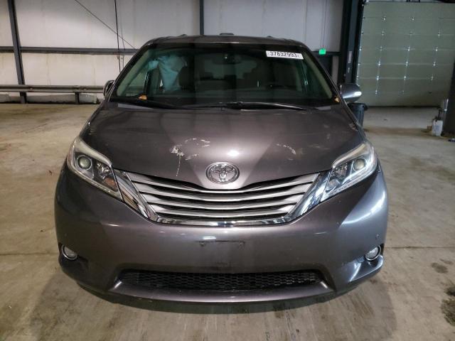 Photo 4 VIN: 5TDDK3DC8GS128995 - TOYOTA SIENNA XLE 