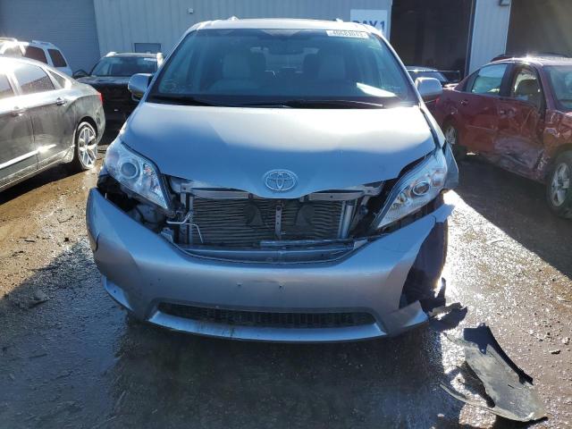 Photo 4 VIN: 5TDDK3DC8GS145683 - TOYOTA SIENNA XLE 