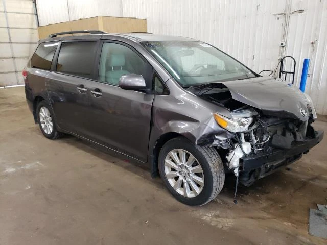 Photo 3 VIN: 5TDDK3DC9BS014027 - TOYOTA SIENNA XLE 