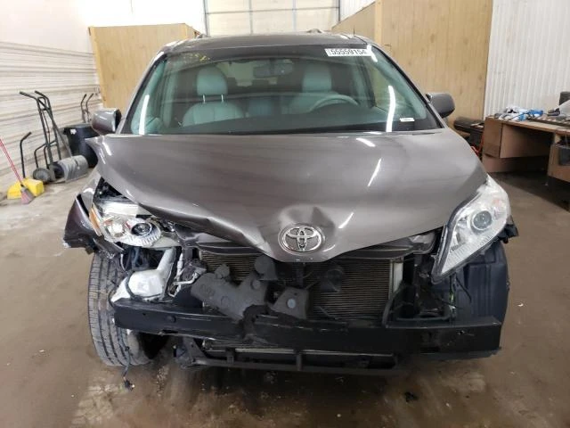 Photo 4 VIN: 5TDDK3DC9BS014027 - TOYOTA SIENNA XLE 