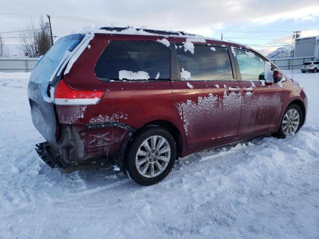 Photo 2 VIN: 5TDDK3DC9BS023147 - TOYOTA SIENNA XLE 