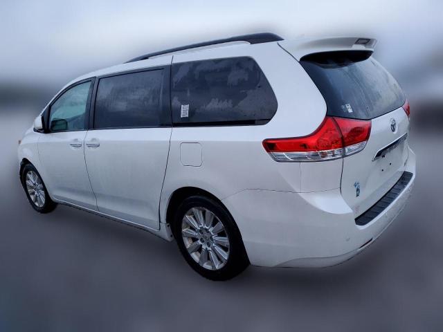 Photo 1 VIN: 5TDDK3DC9CS034327 - TOYOTA SIENNA XLE 