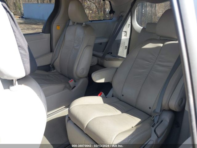 Photo 7 VIN: 5TDDK3DC9CS035655 - TOYOTA SIENNA 