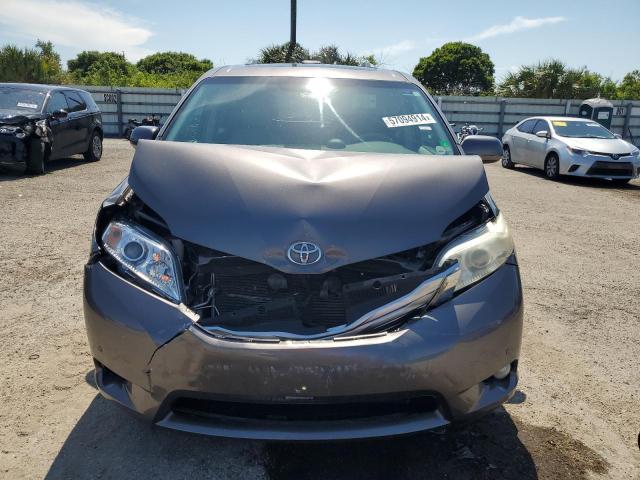 Photo 4 VIN: 5TDDK3DC9CS038118 - TOYOTA SIENNA XLE 