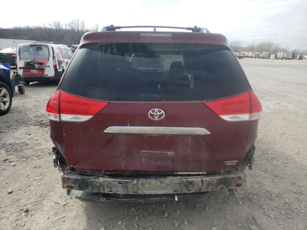 Photo 5 VIN: 5TDDK3DC9DS051453 - TOYOTA SIENNA 