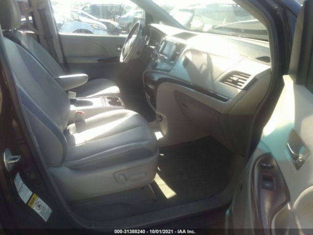 Photo 4 VIN: 5TDDK3DC9DS057236 - TOYOTA SIENNA 