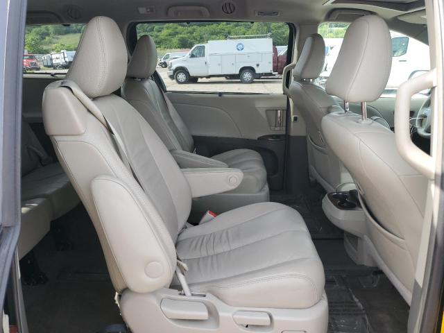 Photo 10 VIN: 5TDDK3DC9DS067880 - TOYOTA SIENNA XLE 