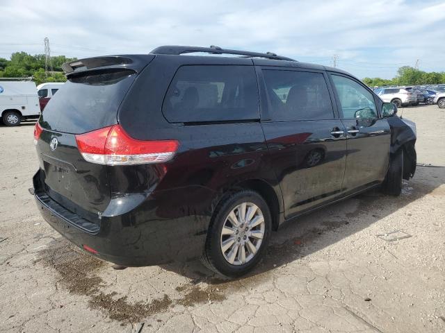 Photo 2 VIN: 5TDDK3DC9DS067880 - TOYOTA SIENNA XLE 