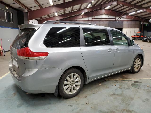 Photo 2 VIN: 5TDDK3DC9ES073437 - TOYOTA SIENNA XLE 