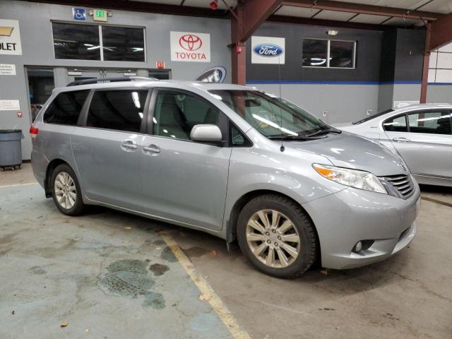 Photo 3 VIN: 5TDDK3DC9ES073437 - TOYOTA SIENNA XLE 