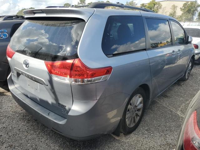 Photo 2 VIN: 5TDDK3DC9ES078346 - TOYOTA SIENNA XLE 