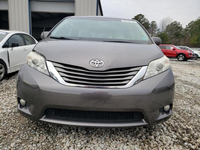 Photo 4 VIN: 5TDDK3DC9ES093655 - TOYOTA SIENNA XLE 