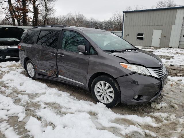 Photo 3 VIN: 5TDDK3DC9FS119804 - TOYOTA SIENNA XLE 