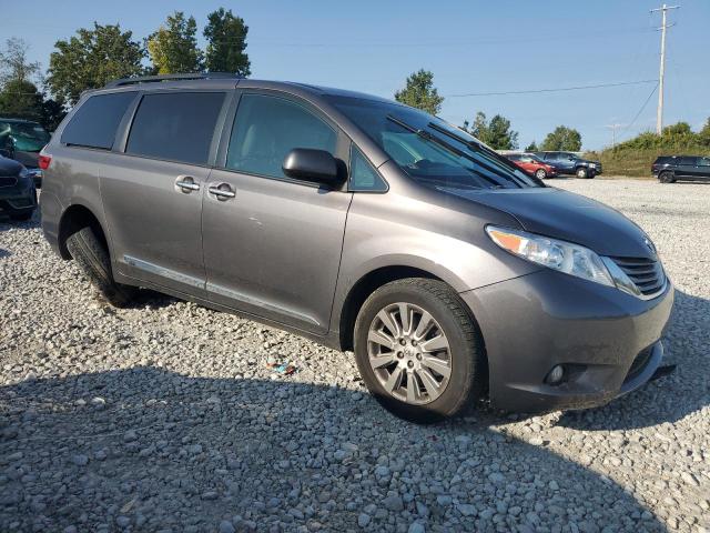 Photo 3 VIN: 5TDDK3DC9FS122167 - TOYOTA SIENNA XLE 