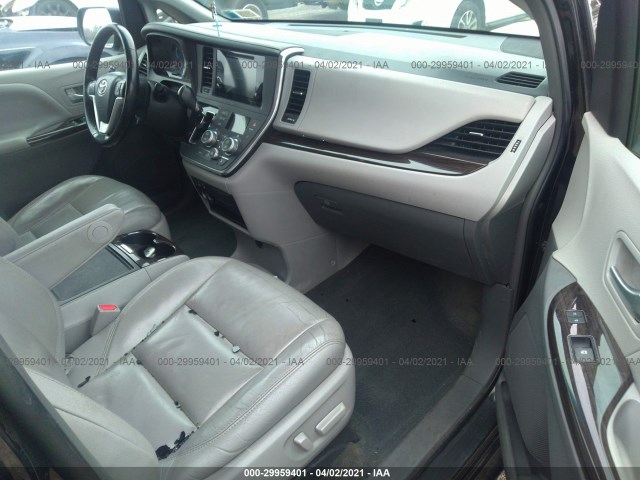 Photo 4 VIN: 5TDDK3DC9GS137057 - TOYOTA SIENNA 