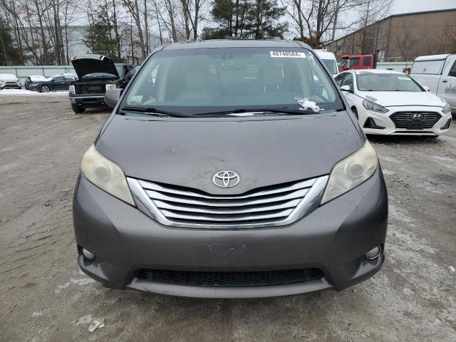 Photo 4 VIN: 5TDDK3DCXBS009824 - TOYOTA SIENNA XLE 