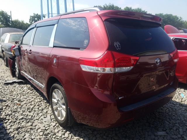 Photo 2 VIN: 5TDDK3DCXBS011251 - TOYOTA SIENNA XLE 