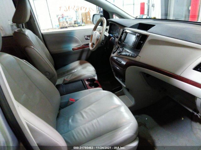 Photo 4 VIN: 5TDDK3DCXBS011573 - TOYOTA SIENNA 