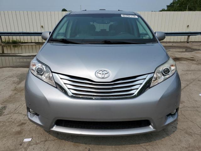 Photo 4 VIN: 5TDDK3DCXBS016952 - TOYOTA SIENNA XLE 