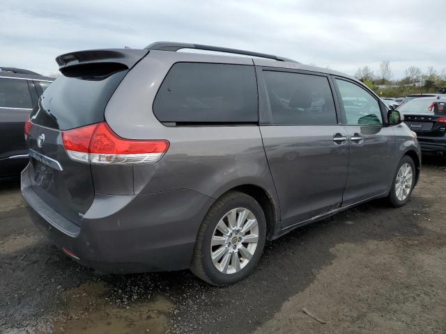 Photo 2 VIN: 5TDDK3DCXBS019561 - TOYOTA SIENNA XLE 