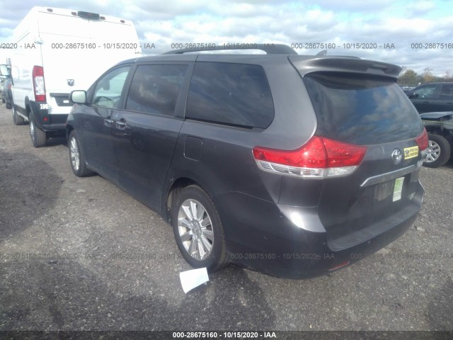 Photo 2 VIN: 5TDDK3DCXBS030091 - TOYOTA SIENNA 