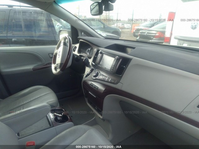 Photo 4 VIN: 5TDDK3DCXBS030091 - TOYOTA SIENNA 