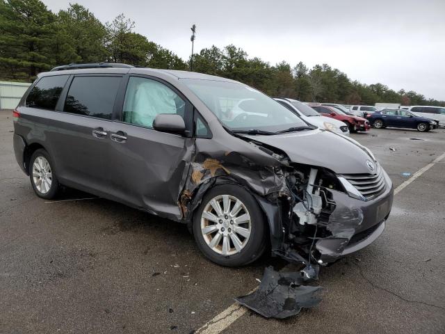 Photo 3 VIN: 5TDDK3DCXCS031324 - TOYOTA SIENNA XLE 