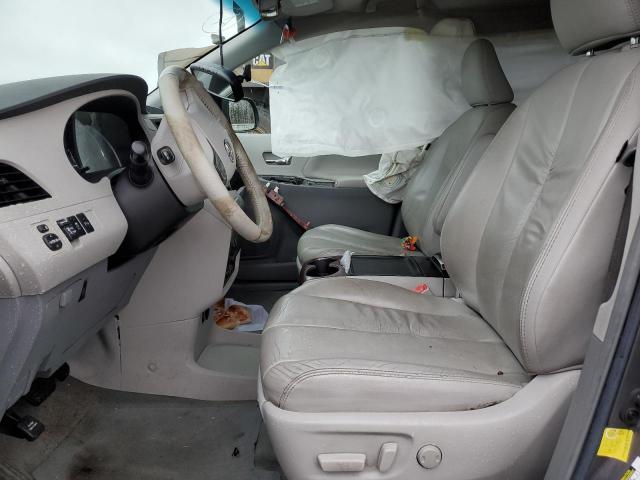 Photo 6 VIN: 5TDDK3DCXCS031324 - TOYOTA SIENNA XLE 