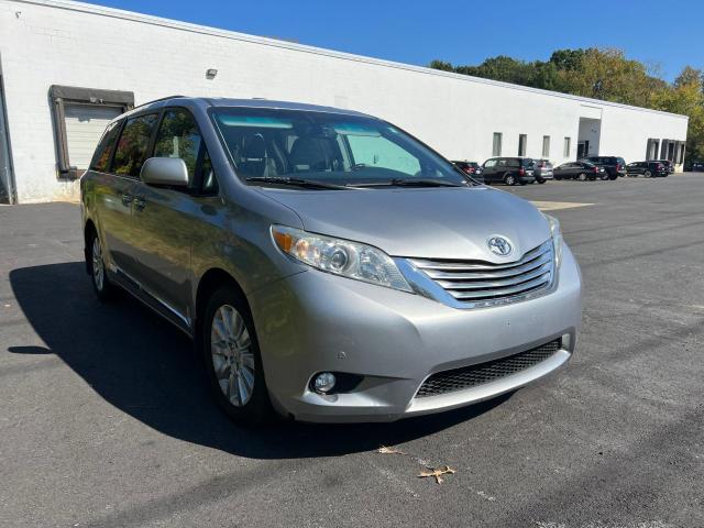 Photo 0 VIN: 5TDDK3DCXCS038256 - TOYOTA SIENNA XLE 