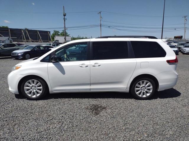 Photo 13 VIN: 5TDDK3DCXCS038497 - TOYOTA SIENNA XLE 