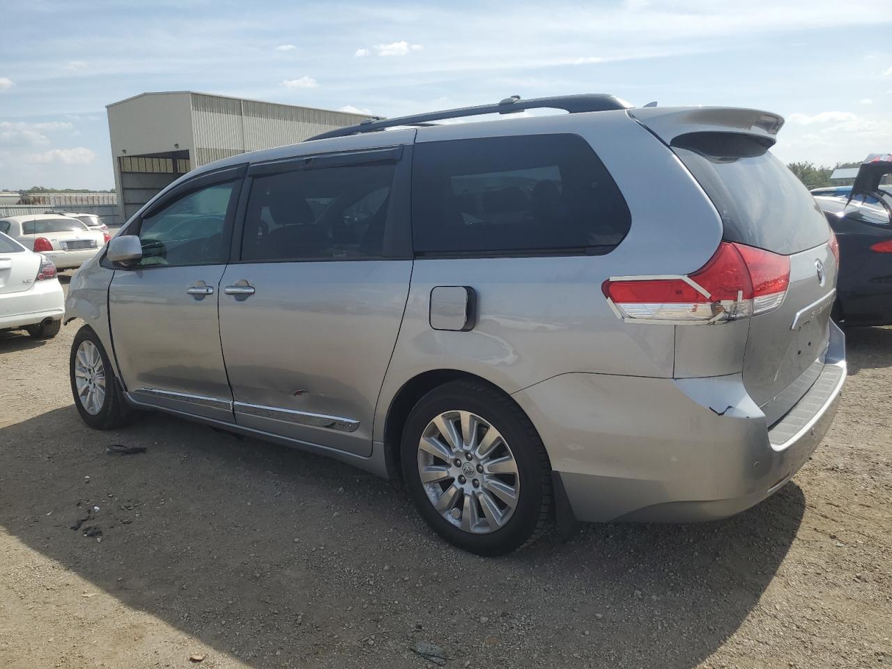 Photo 1 VIN: 5TDDK3DCXCS044249 - TOYOTA SIENNA 