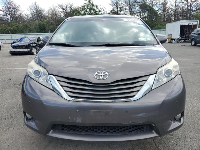 Photo 4 VIN: 5TDDK3DCXDS056208 - TOYOTA SIENNA XLE 